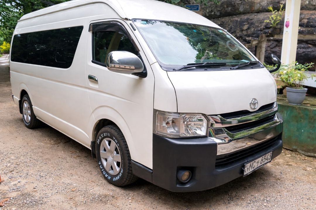 Toyota KDH Van 3